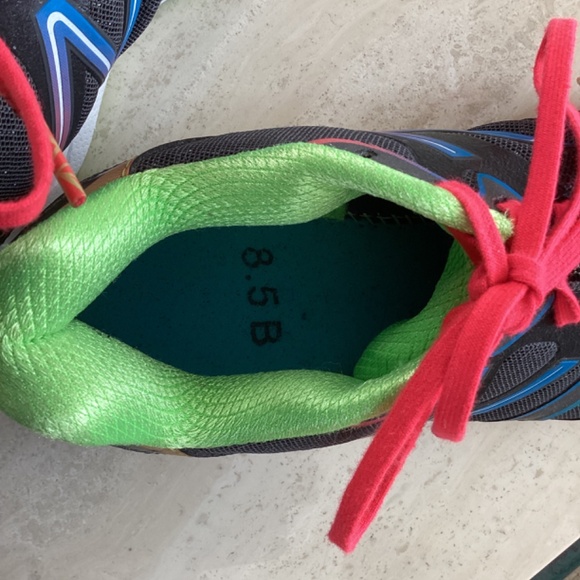 New Balance sneaker - Picture 4 of 5